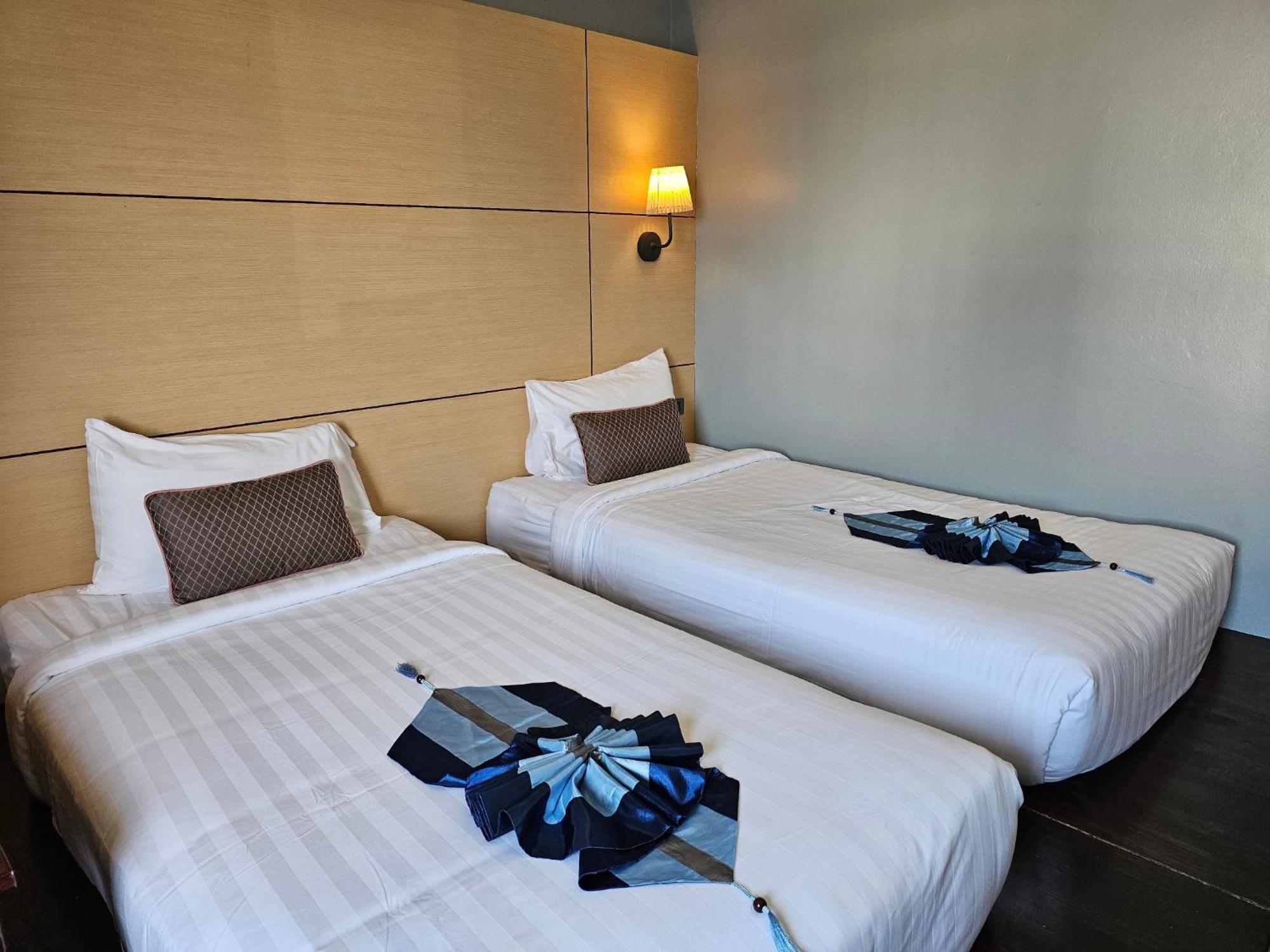 Montree Phuket Hotel, Sha Extra Plus Eksteriør bilde