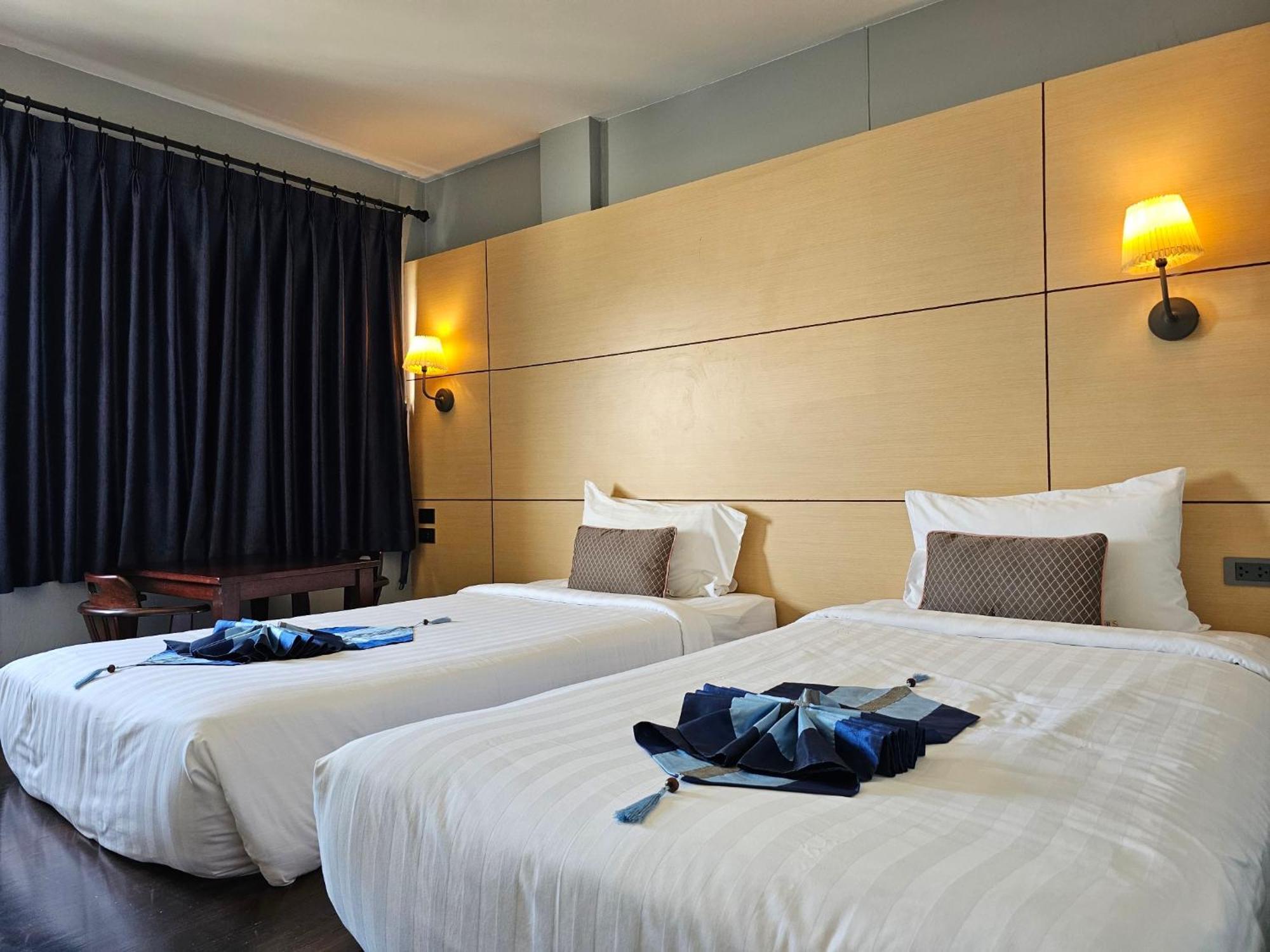 Montree Phuket Hotel, Sha Extra Plus Eksteriør bilde